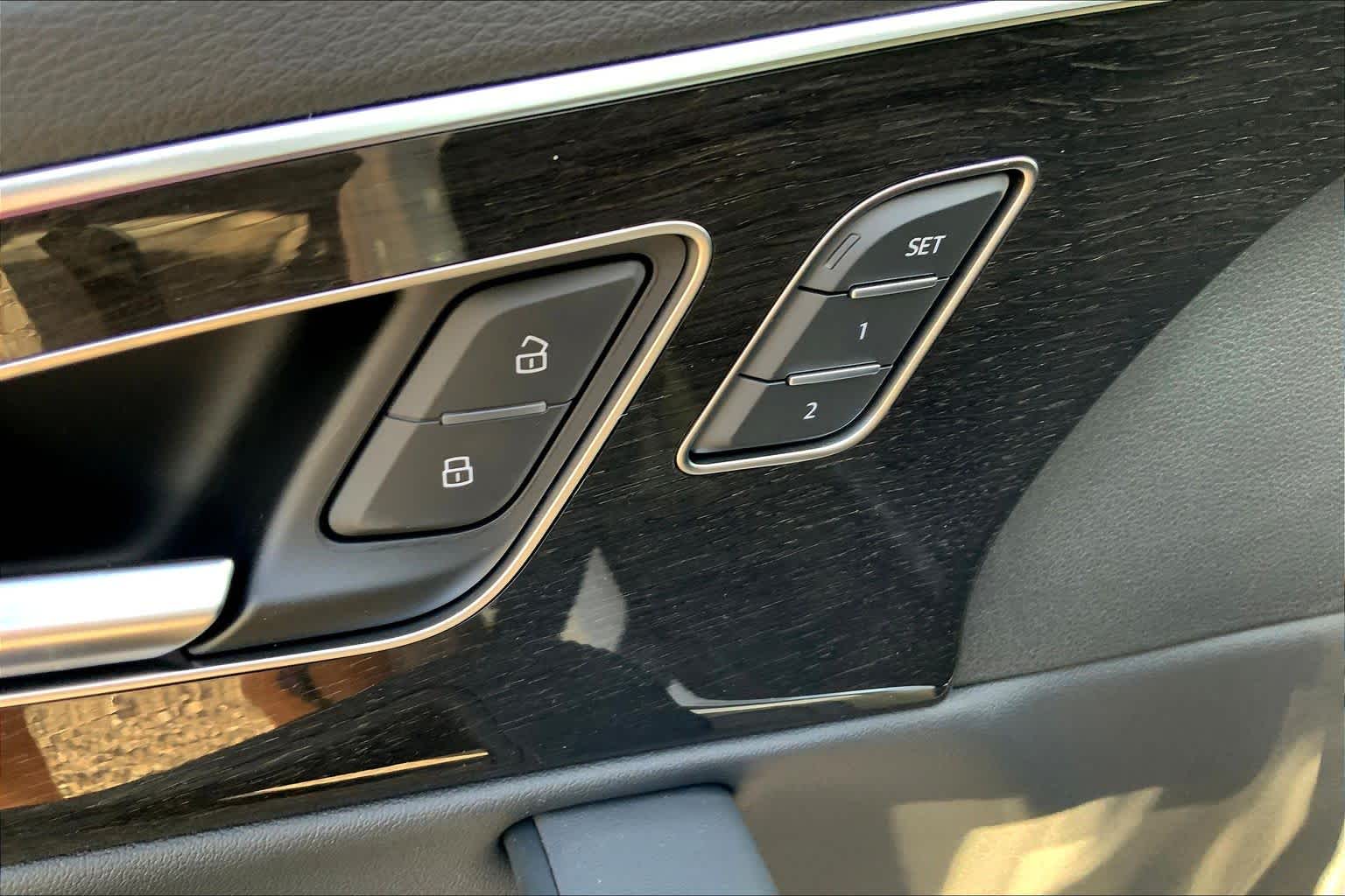 New 2026 Glacier White m Audi Premium Plus image 18