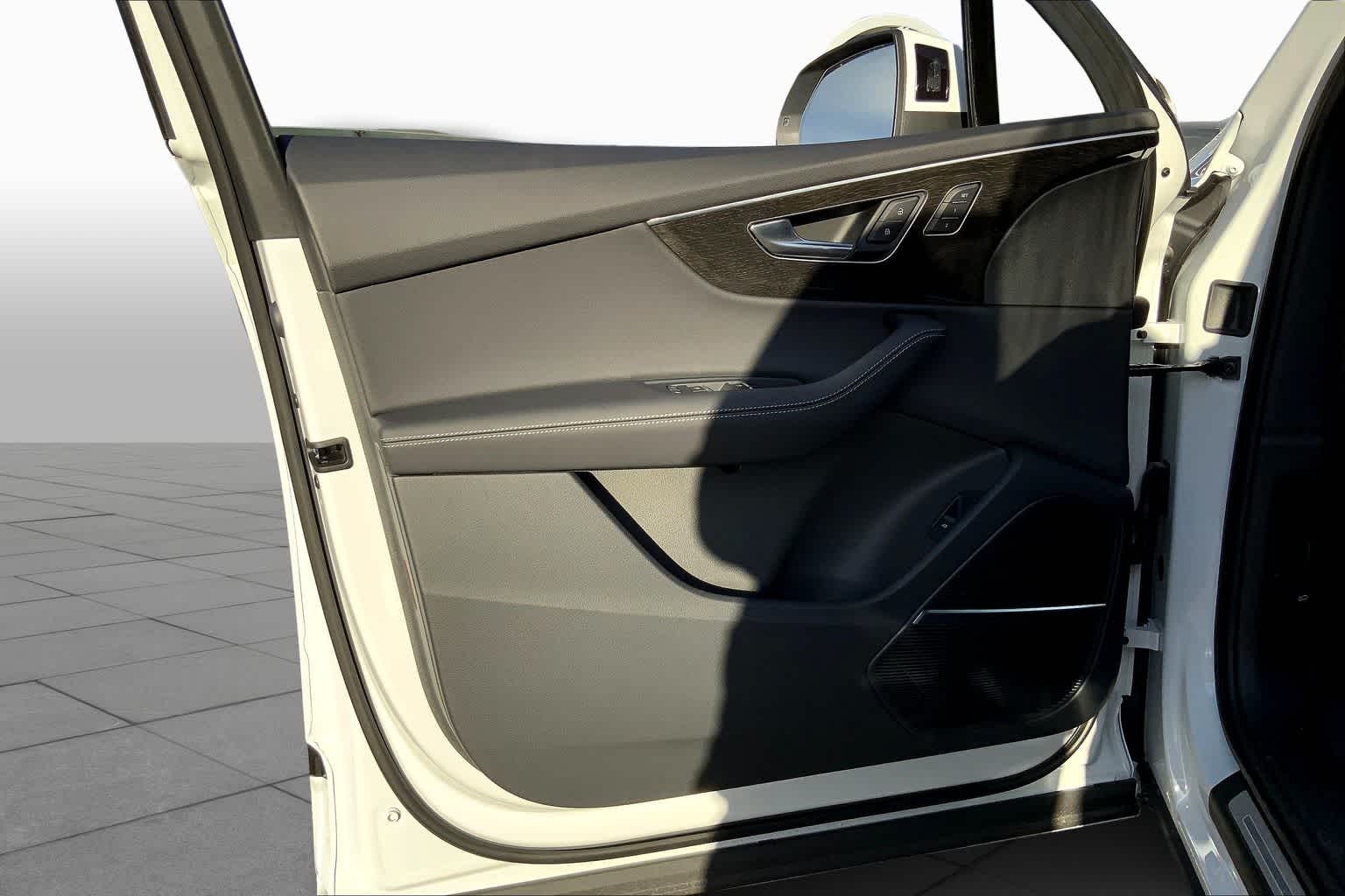 New 2026 Glacier White m Audi Premium Plus image 10