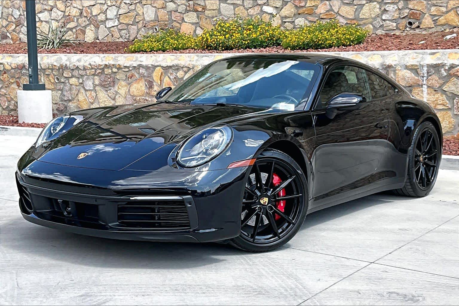 Jet Black Metallic 2022 Porsche 911 Coupe Rear-Wheel Drive 8-Speed Automatic