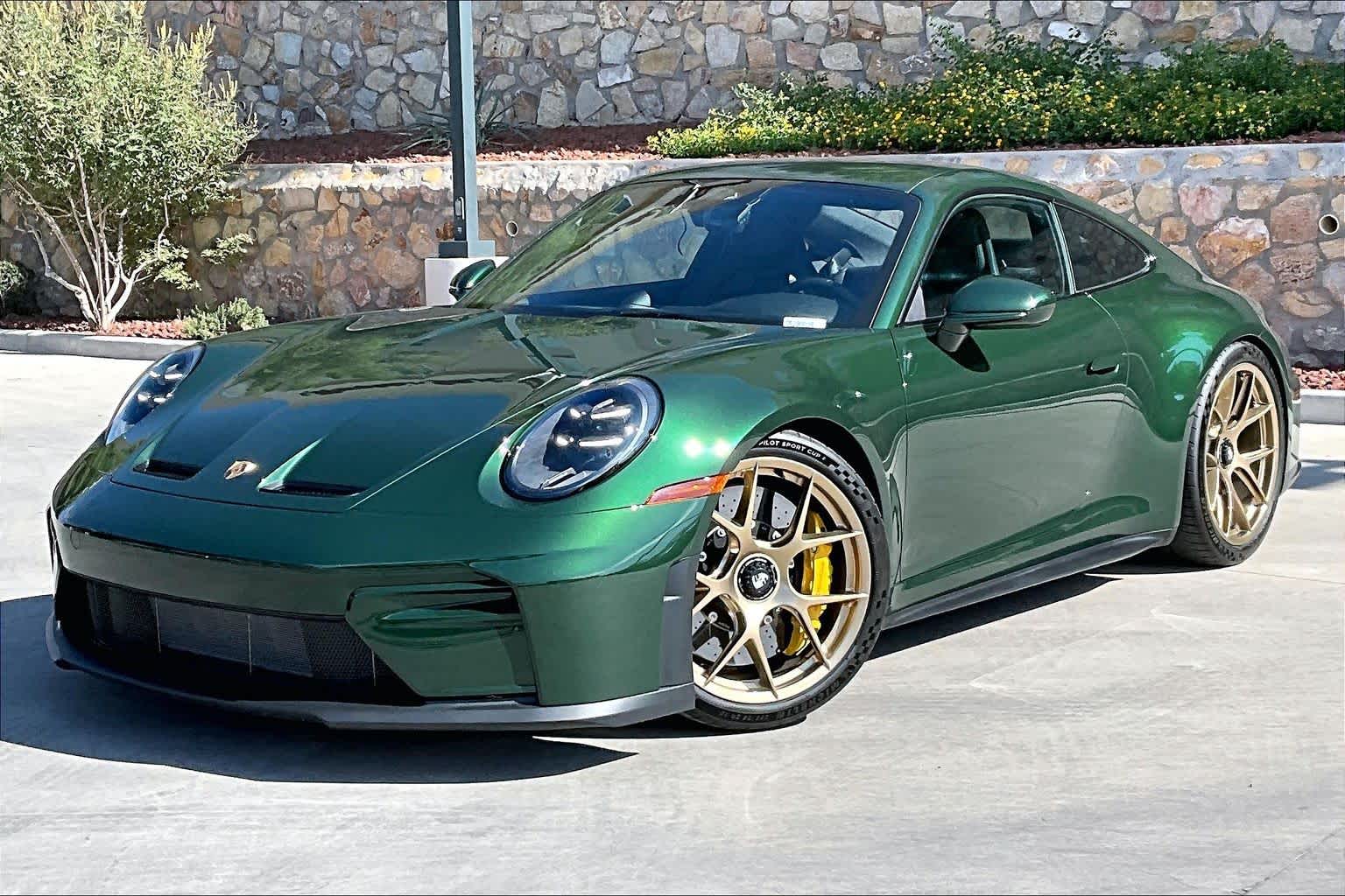 Oak Green Metallic Neo 2026 Porsche 911 Coupe Rear-Wheel Drive 6-Speed Manual