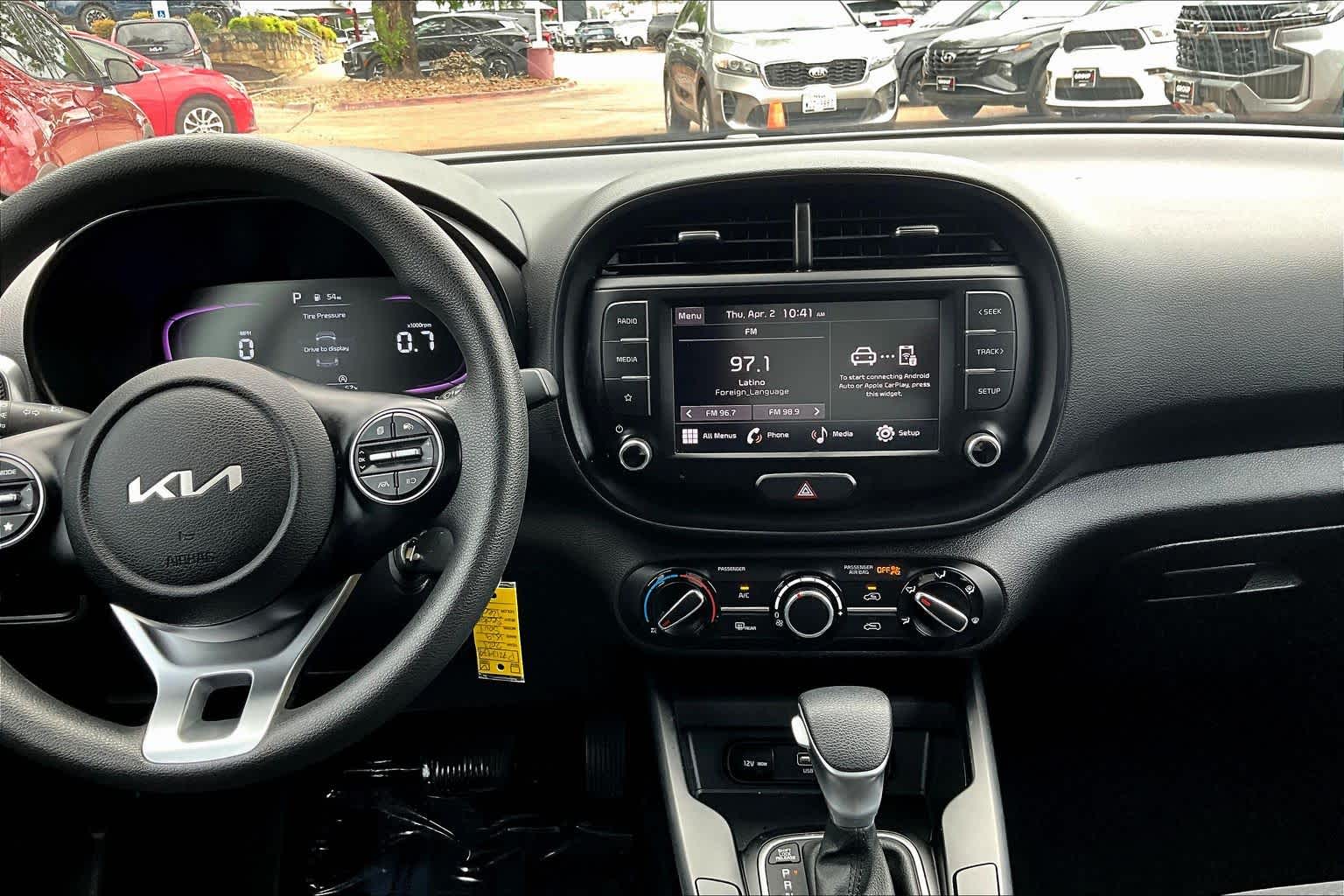 View vehicle photo 7