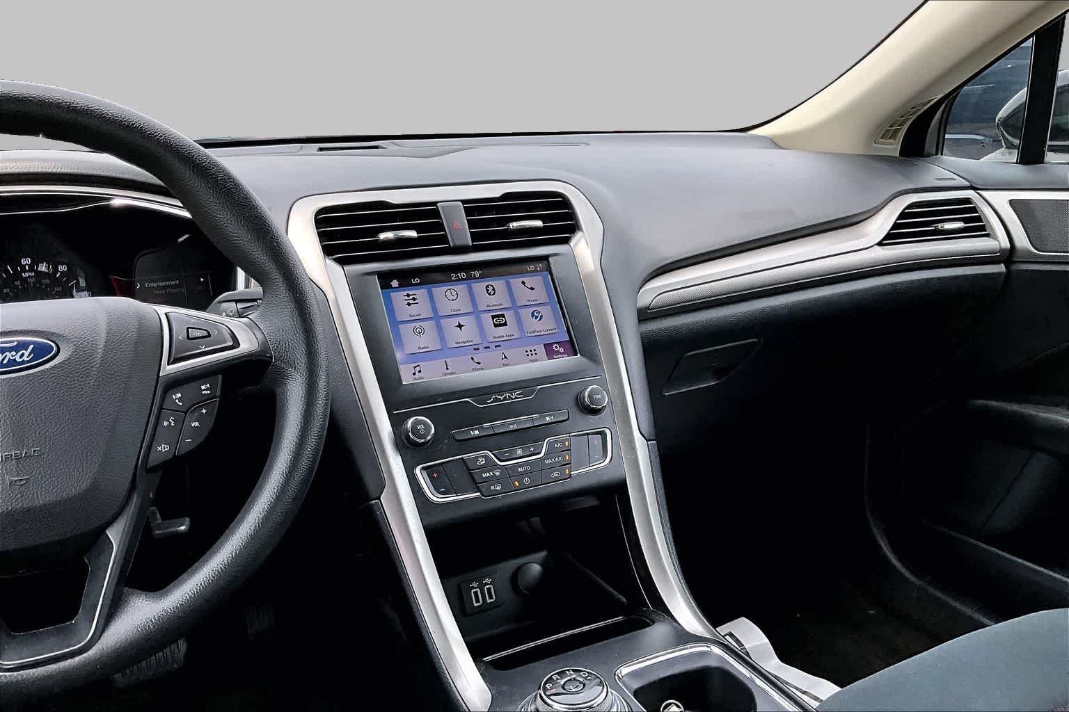 View vehicle photo 7