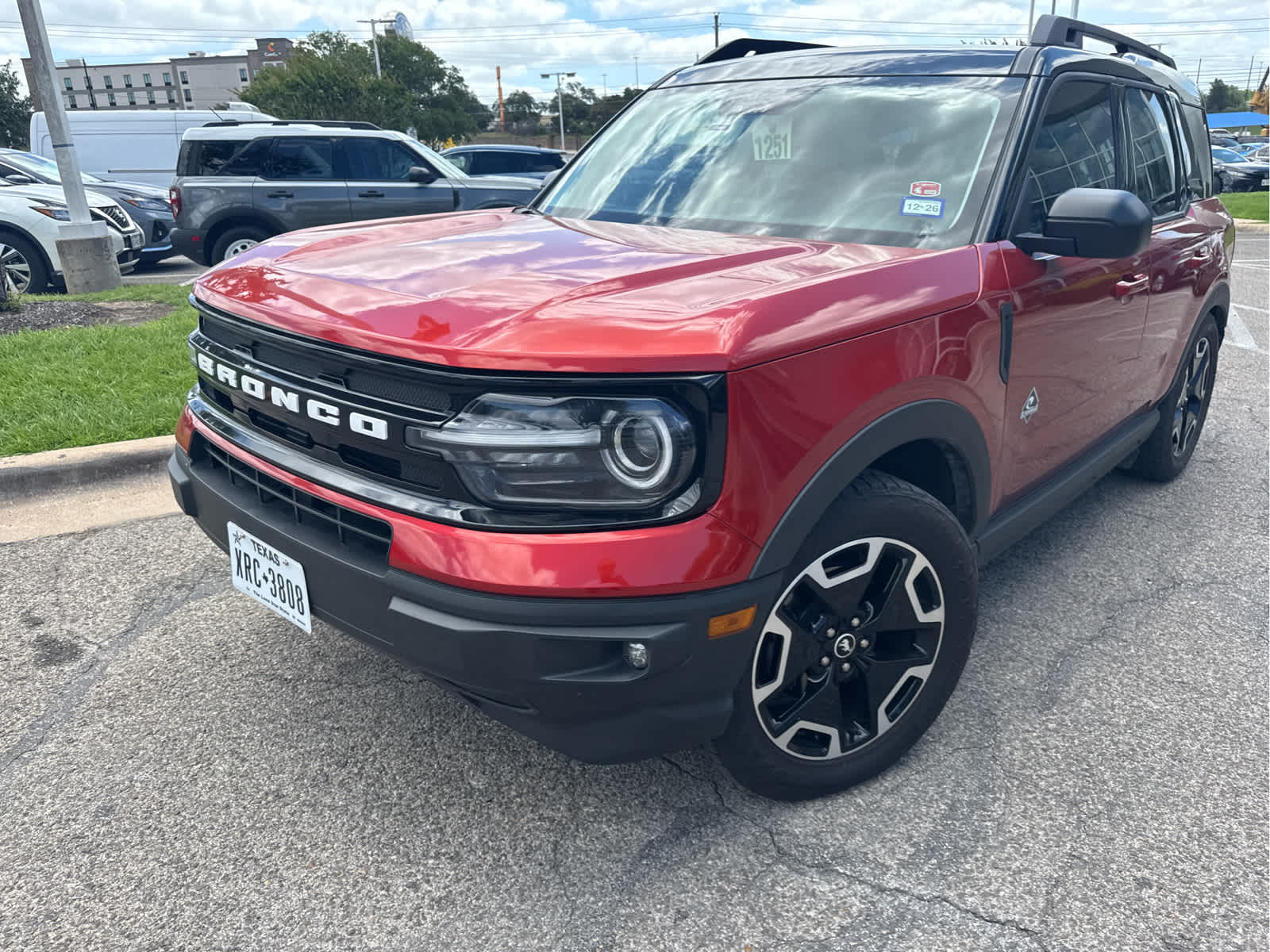 View vehicle photo 2