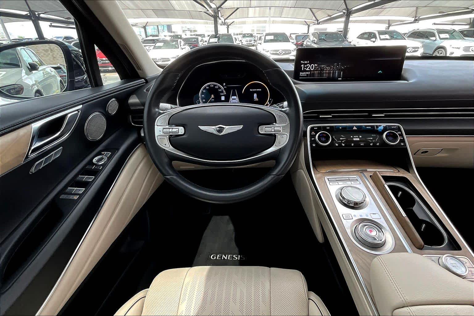 View vehicle photo 6