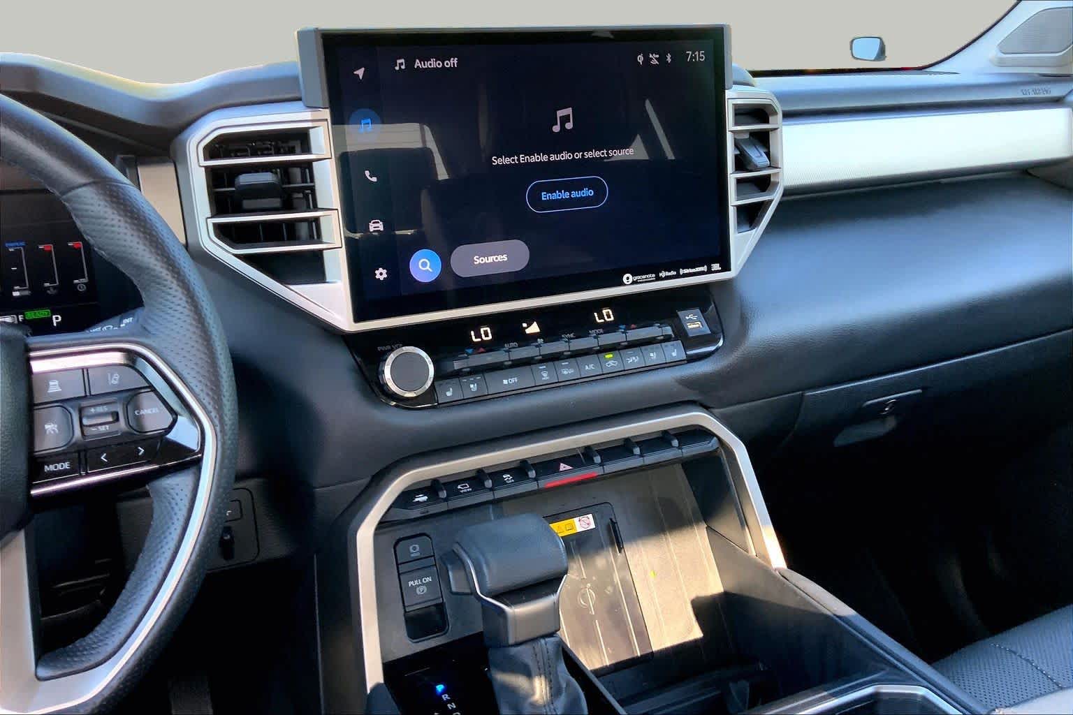 View vehicle photo 7