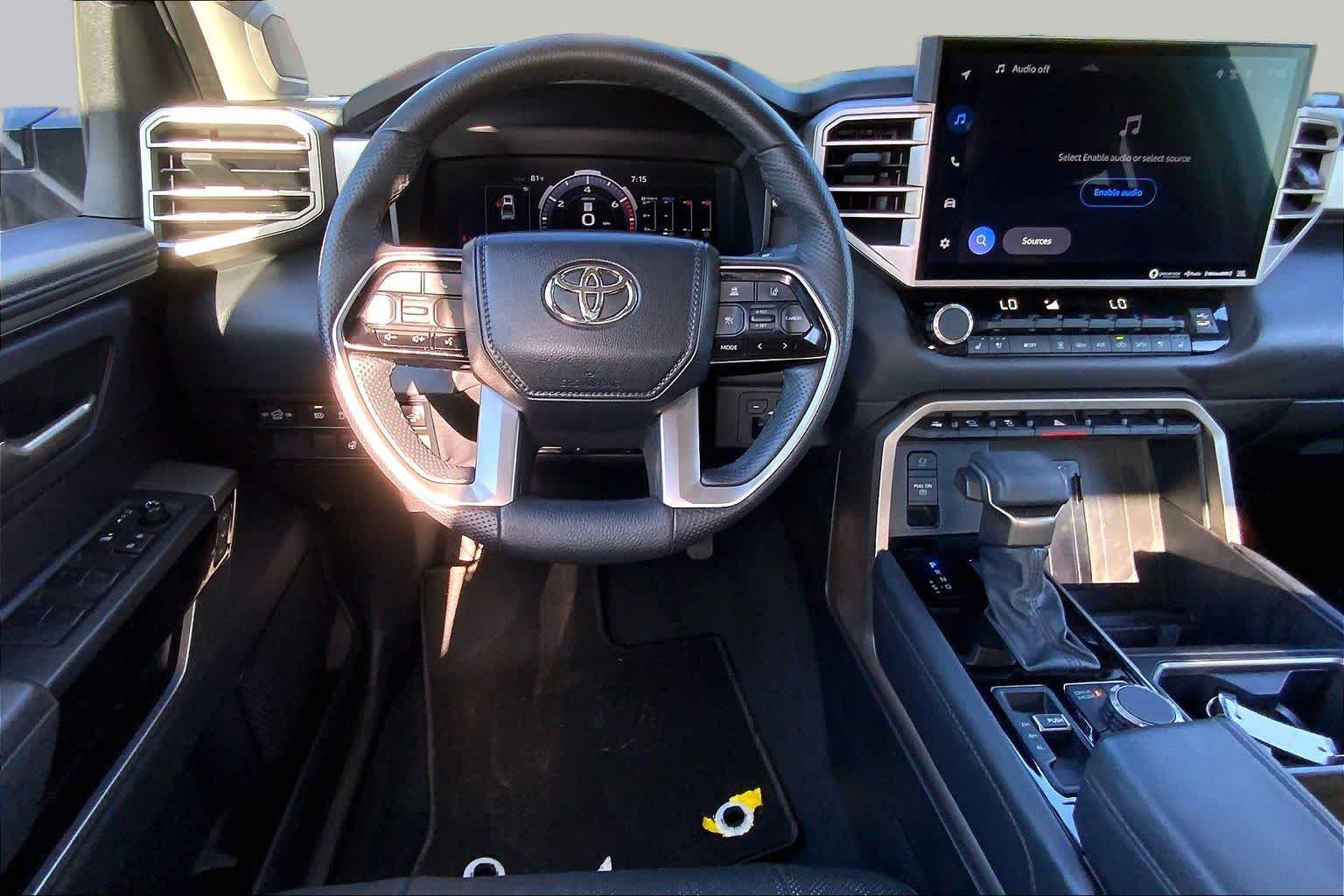 View vehicle photo 6