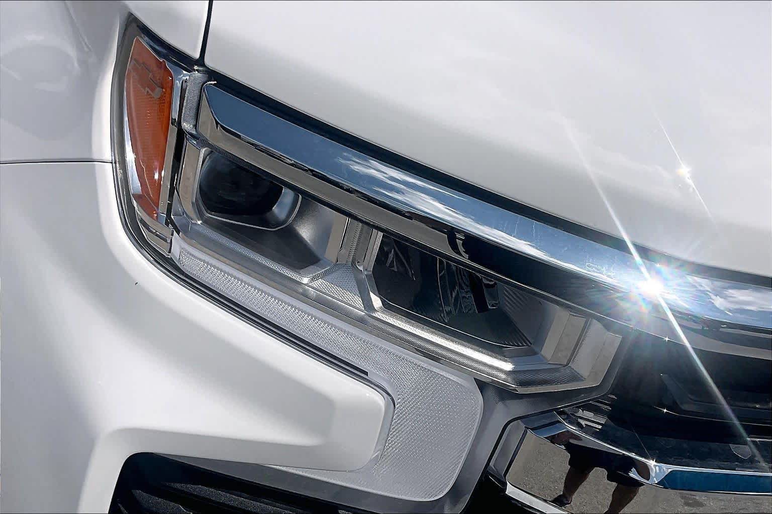 New 2026 Summit White Chevrolet LT image 13