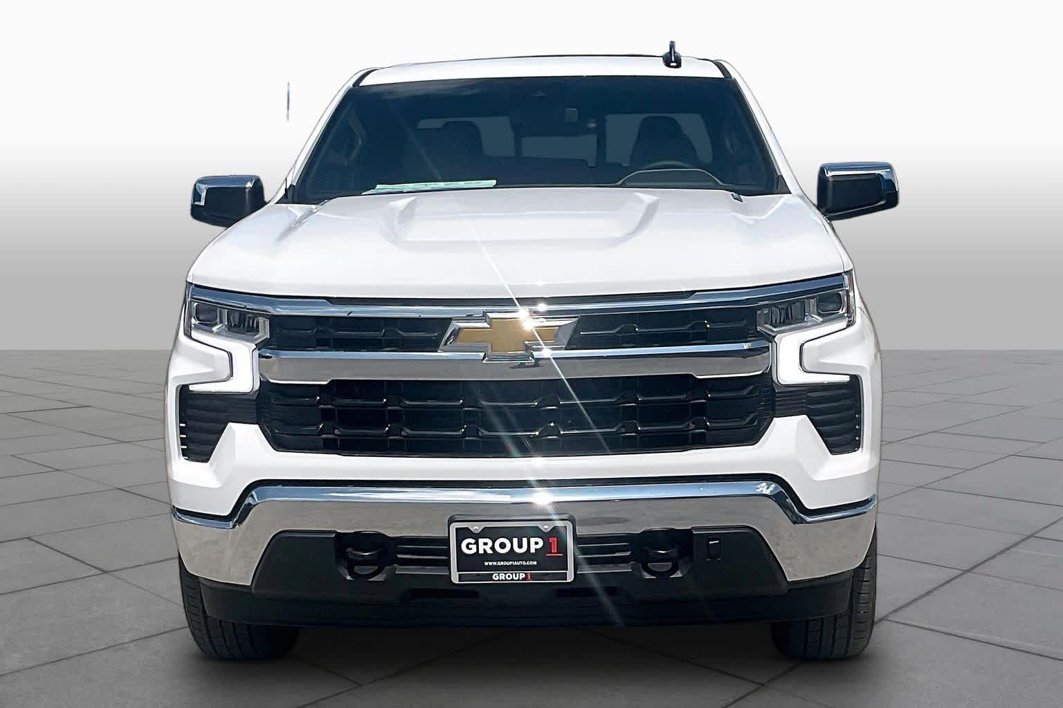New 2026 Summit White Chevrolet LT image 3
