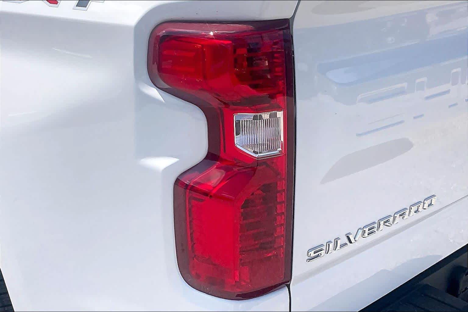 New 2026 Summit White Chevrolet LT image 14