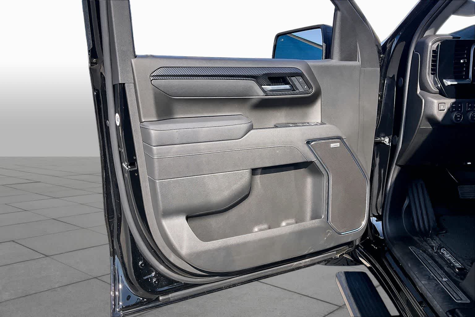 2025 Chevrolet Silverado 1500 RST - Photo 10