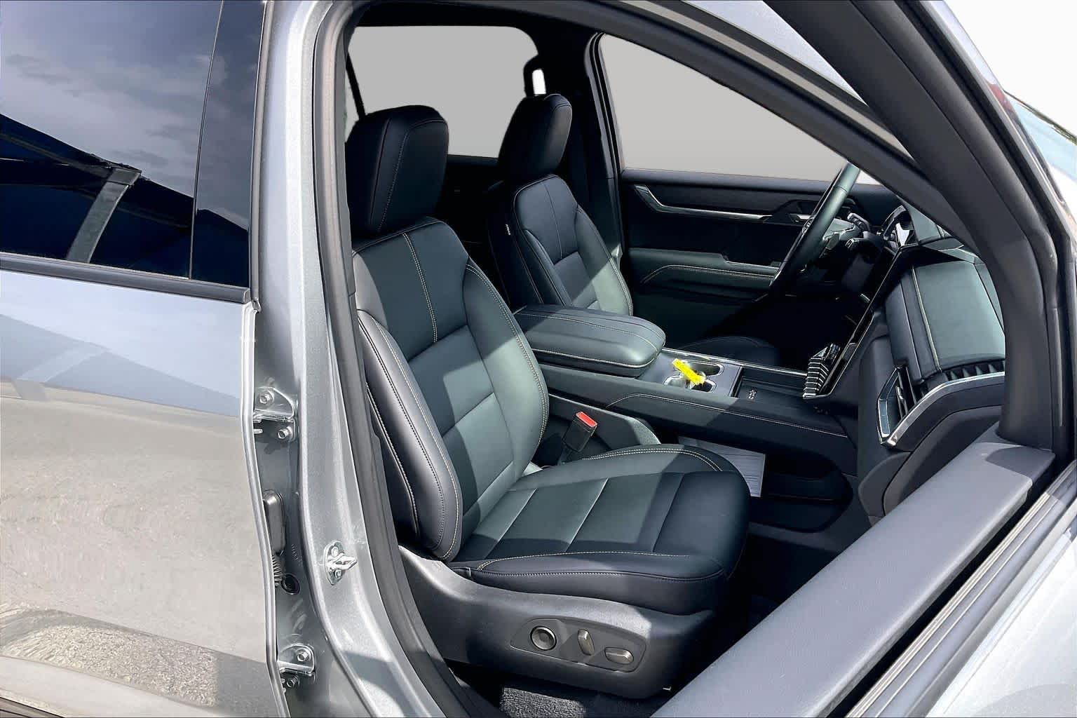 Pre-Owned 2026 GMC Acadia Elevation