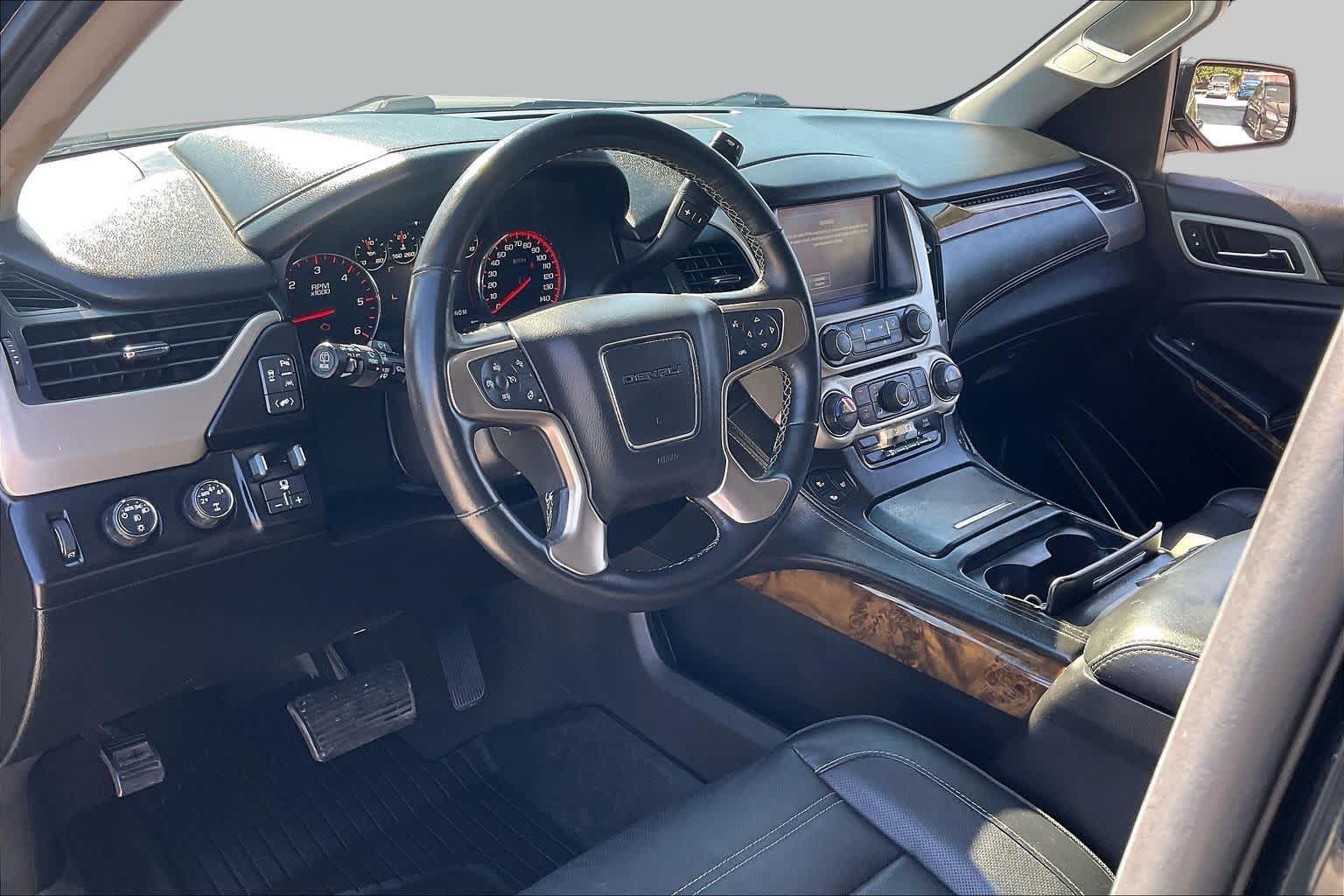 Used 2016 ONYX BLACK GMC Denali image 17