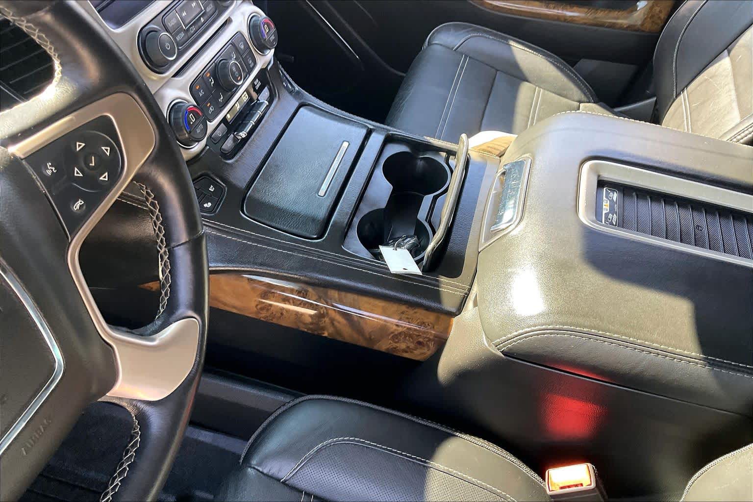 Used 2016 ONYX BLACK GMC Denali image 16