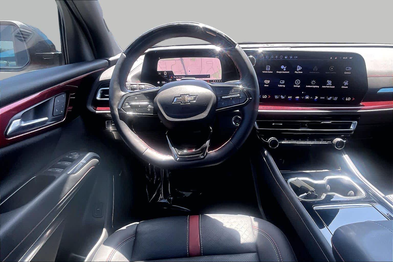 Pre-Owned 2024 Chevrolet Traverse RS
