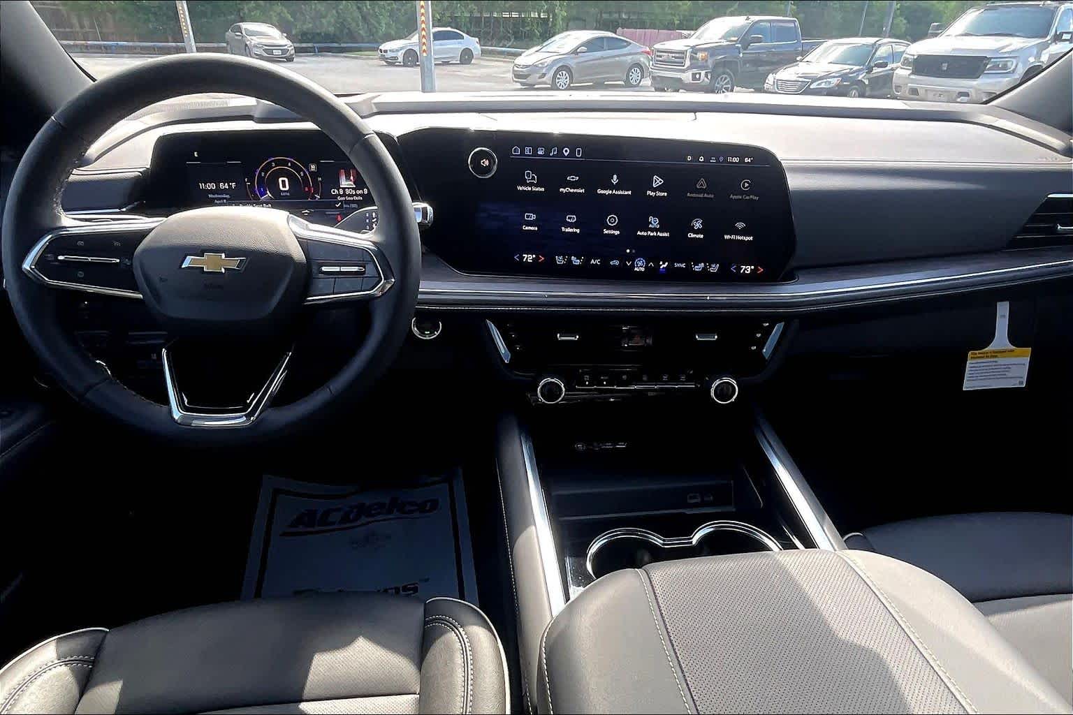 View vehicle photo 5