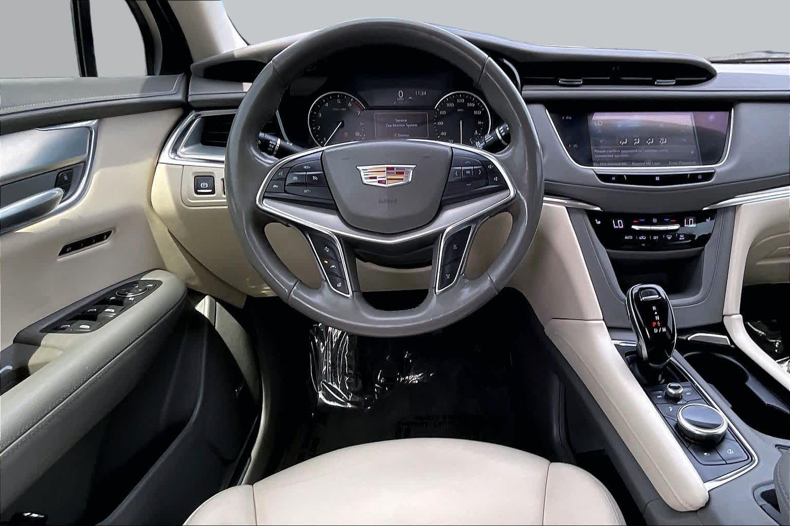Pre-Owned 2020 Cadillac XT5 Premium Luxury FWD
