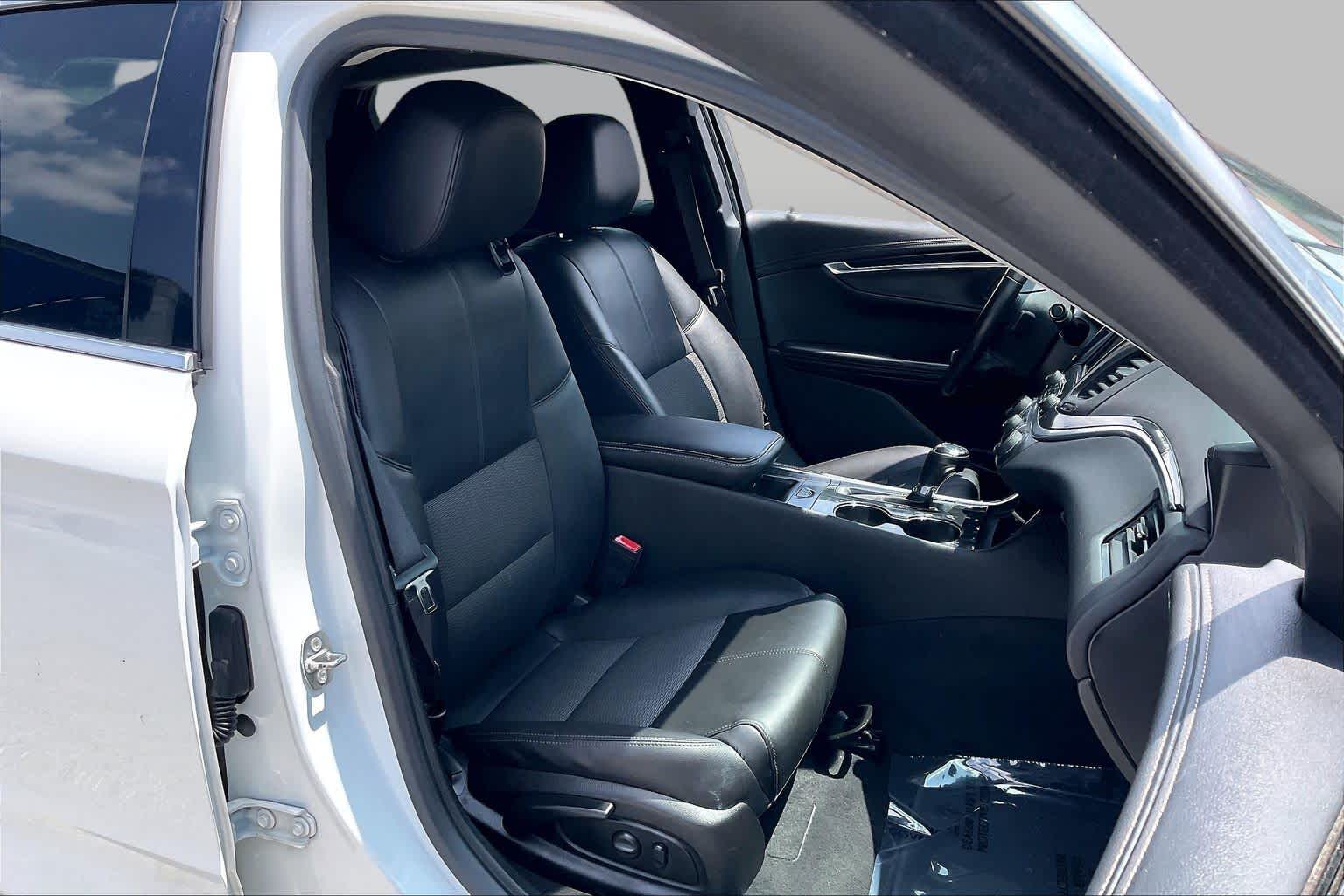 Pre-Owned 2018 Chevrolet Impala LT