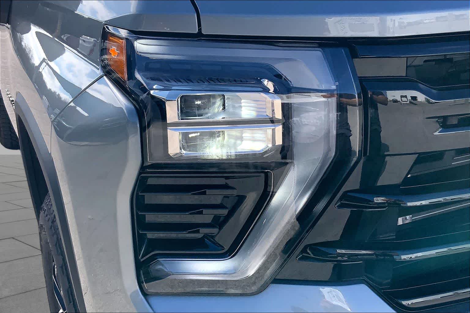 New 2026 Sterling Gray Metallic Chevrolet LT image 13