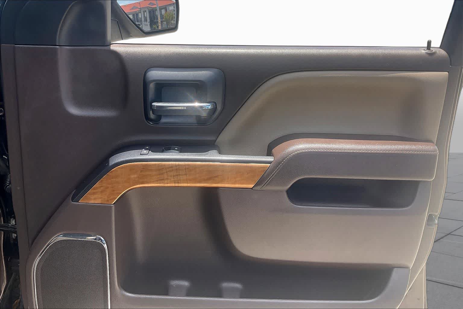 Used 2016 AUTUMN BRONZE METALLIC Chevrolet LTZ image 21