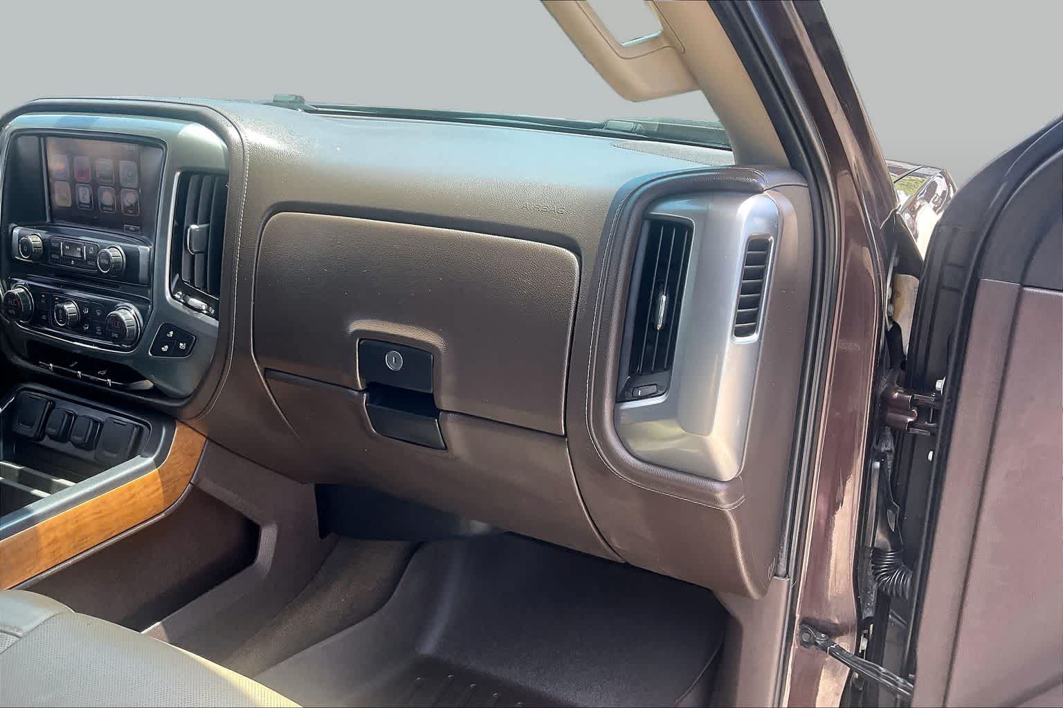 Used 2016 AUTUMN BRONZE METALLIC Chevrolet LTZ image 17