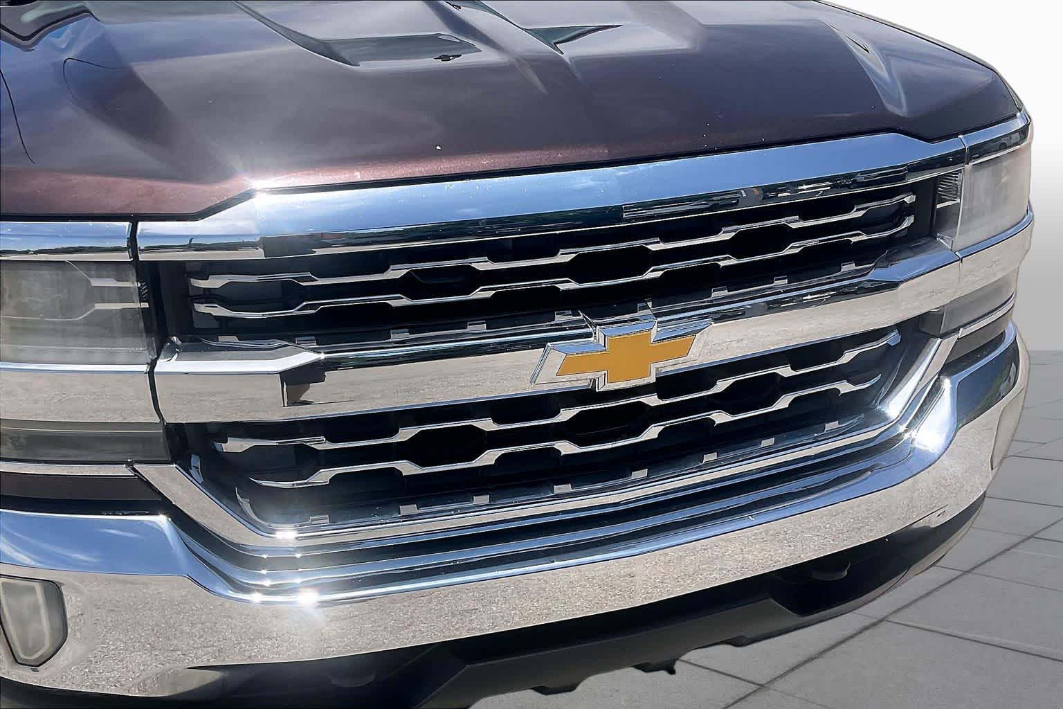 Used 2016 AUTUMN BRONZE METALLIC Chevrolet LTZ image 30