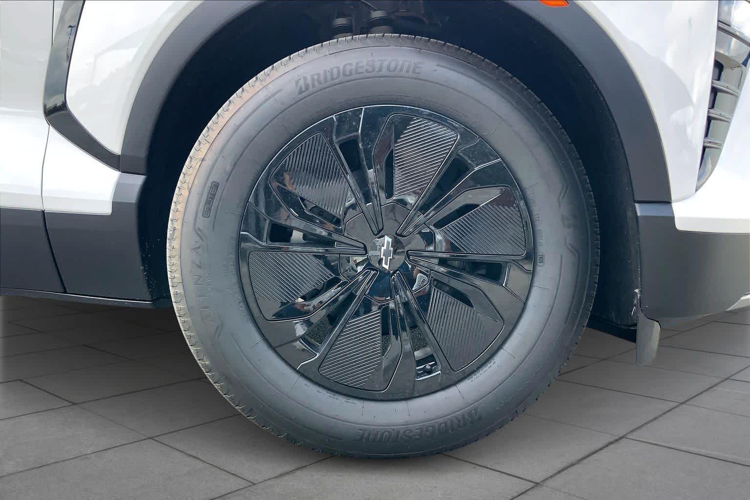 New 2026 Summit White Chevrolet LT image 11