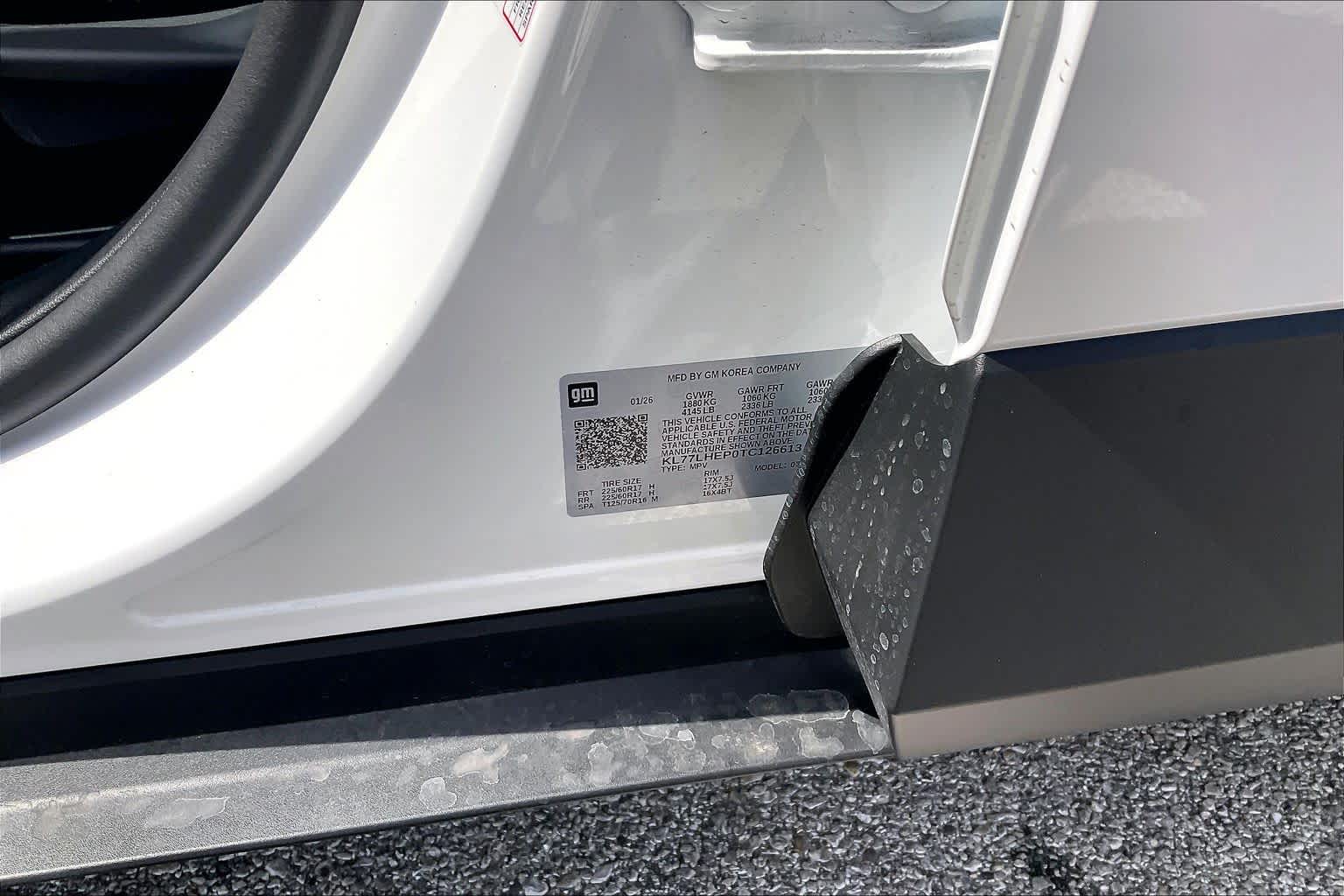 New 2026 Summit White Chevrolet LT image 21
