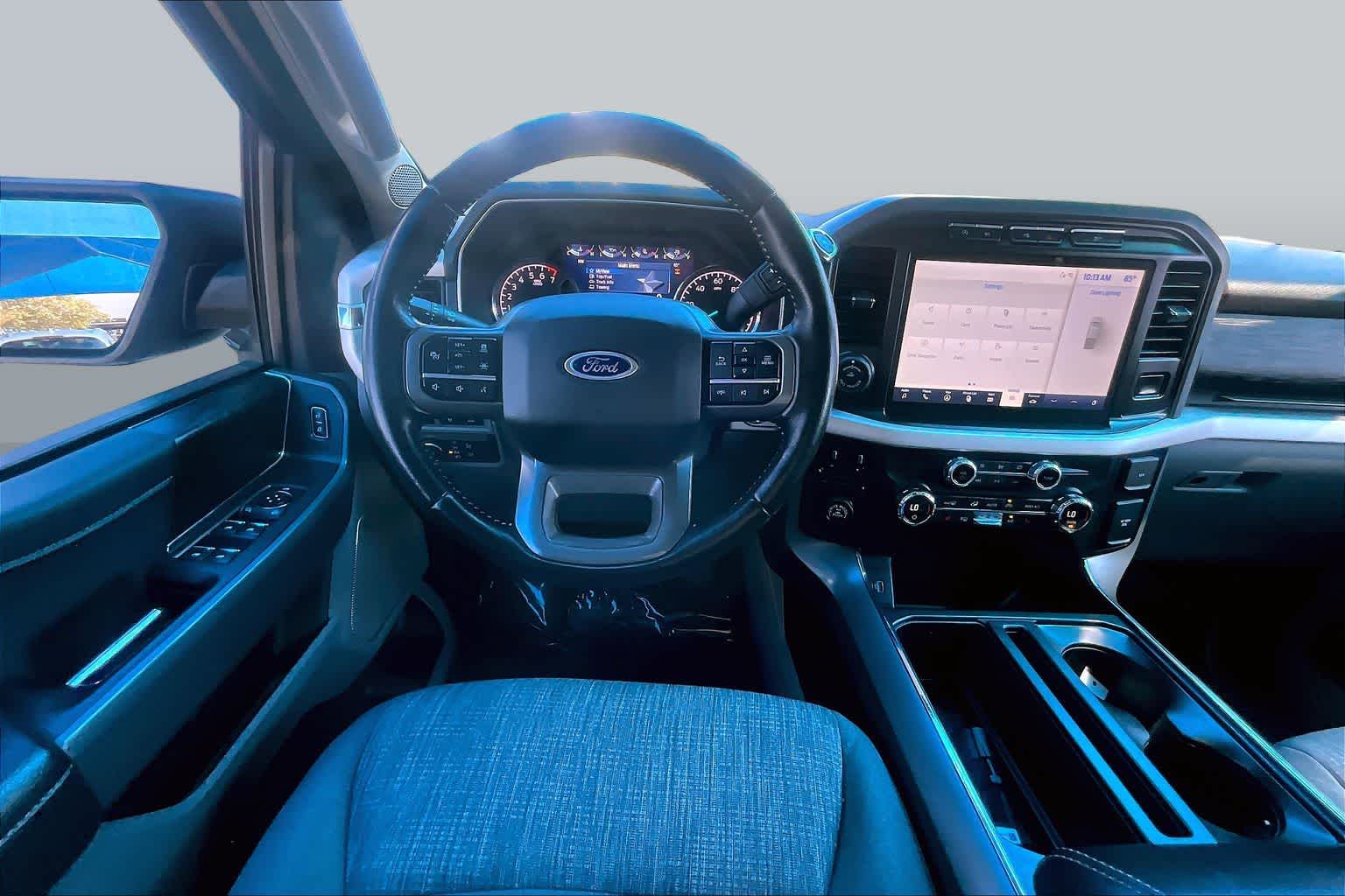 View vehicle photo 6