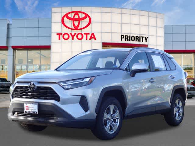 Silver Sky Metallic 2024 Toyota RAV4 XLE FWD SUV / Crossover Front-Wheel Drive 8-Speed Automatic