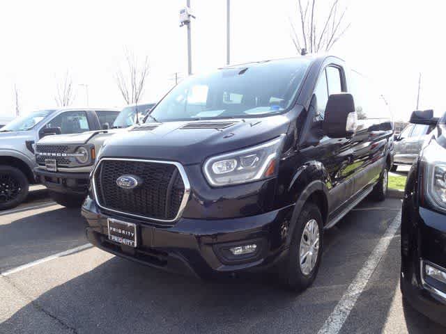 2023 Ford Transit Passenger 350 XLT Low Roof LB RWD