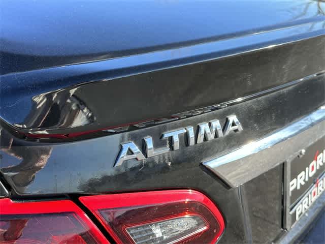 Used 2018 Nissan Altima 4dr Car