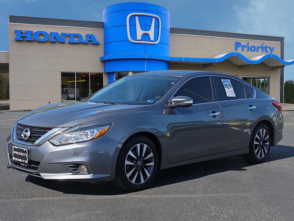 Gray (Gun Metallic) 2016 Nissan Altima 2.5 SV Sedan Front-Wheel Drive Continuously Variable Transmission