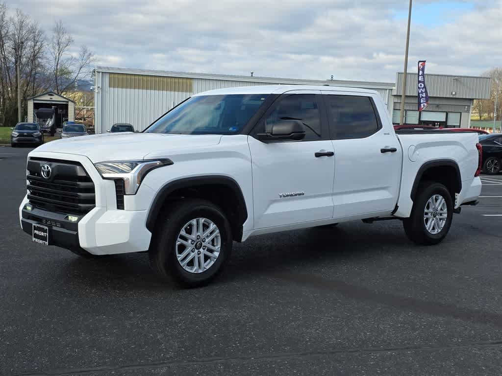 2025 Toyota Tundra SR5 CrewMax Cab 4WD