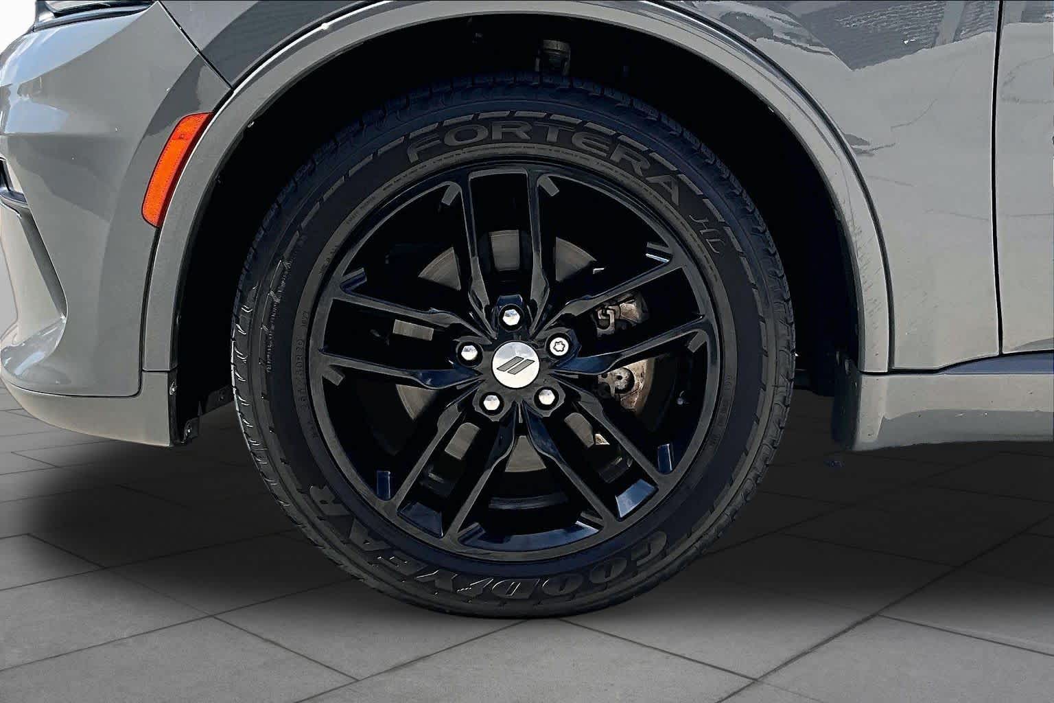 2021 Dodge Durango photo 9 of 32