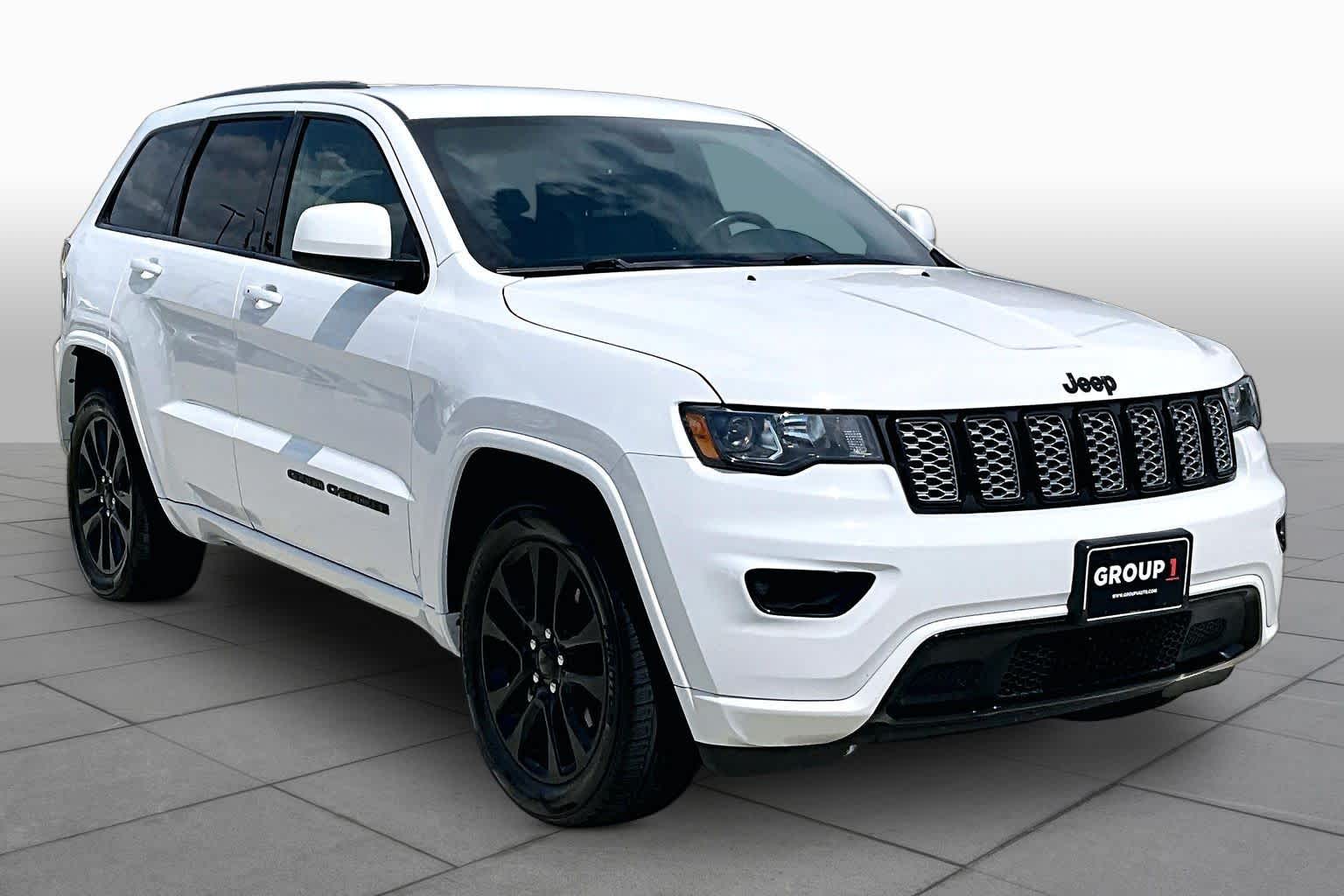 2019 Jeep Grand Cherokee Altitude Bright White Clearcoat at Auto Boutique Texas