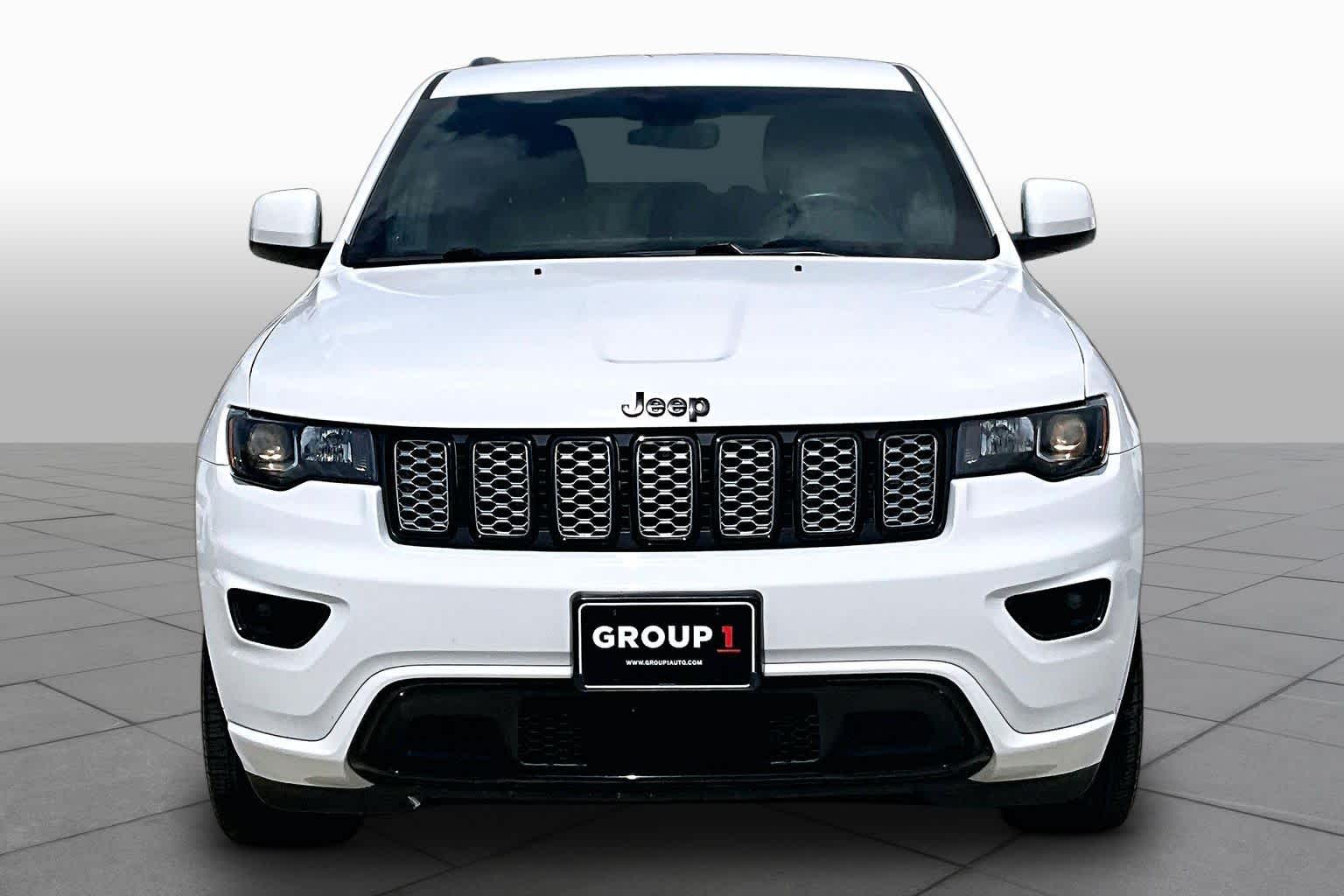 2019 Jeep Grand Cherokee Altitude Bright White Clearcoat at Auto Boutique Texas