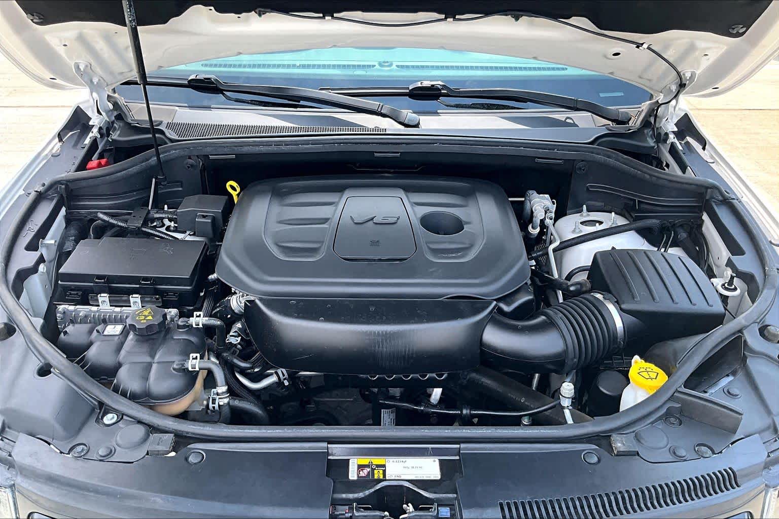 2019 Jeep Grand Cherokee Altitude Bright White Clearcoat at Auto Boutique Texas