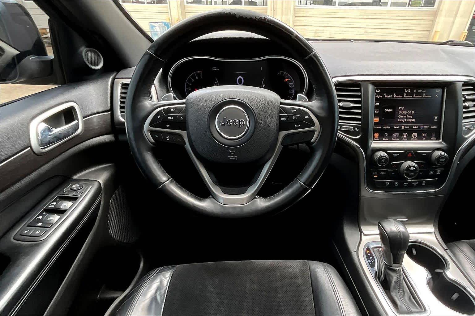 2017 Jeep Grand Cherokee photo 6 of 30