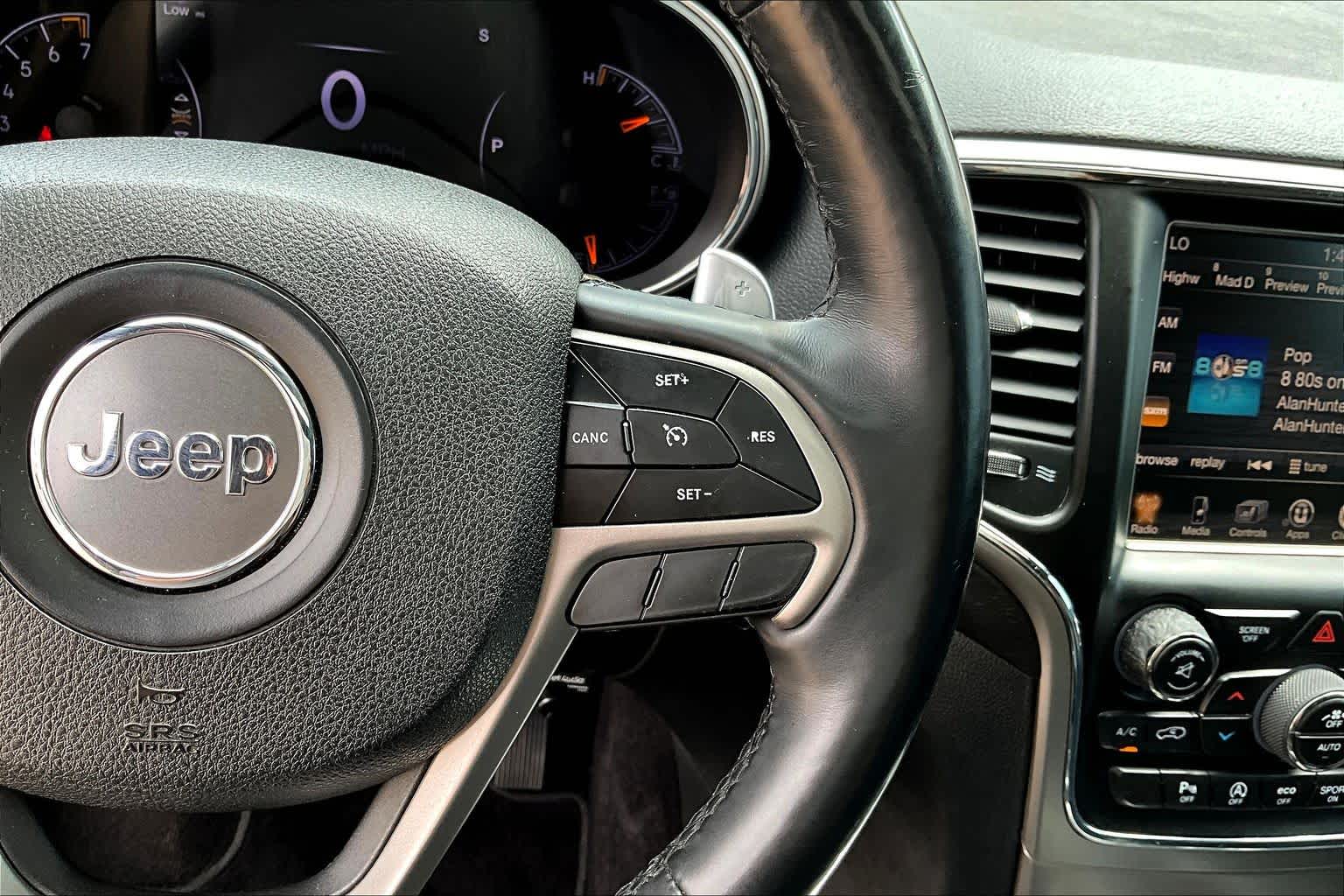 2017 Jeep Grand Cherokee photo 21 of 30