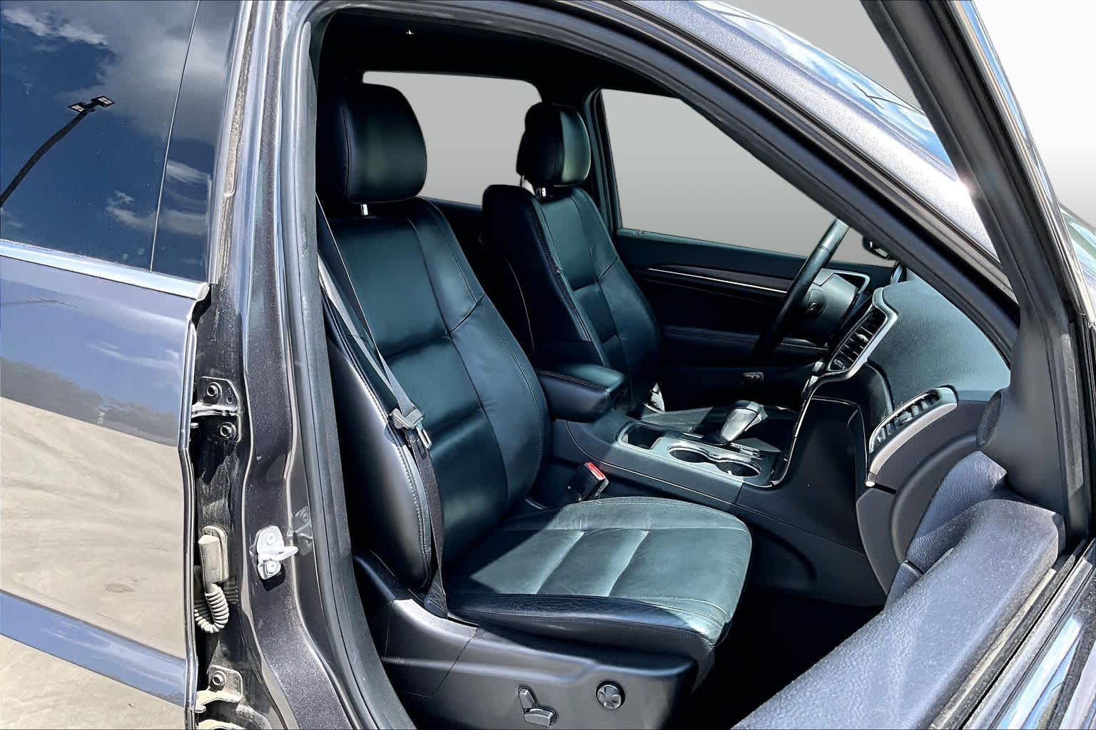 2018 Jeep Grand Cherokee Limited Granite Crystal Metallic Clearcoat at Honda of Clear Lake