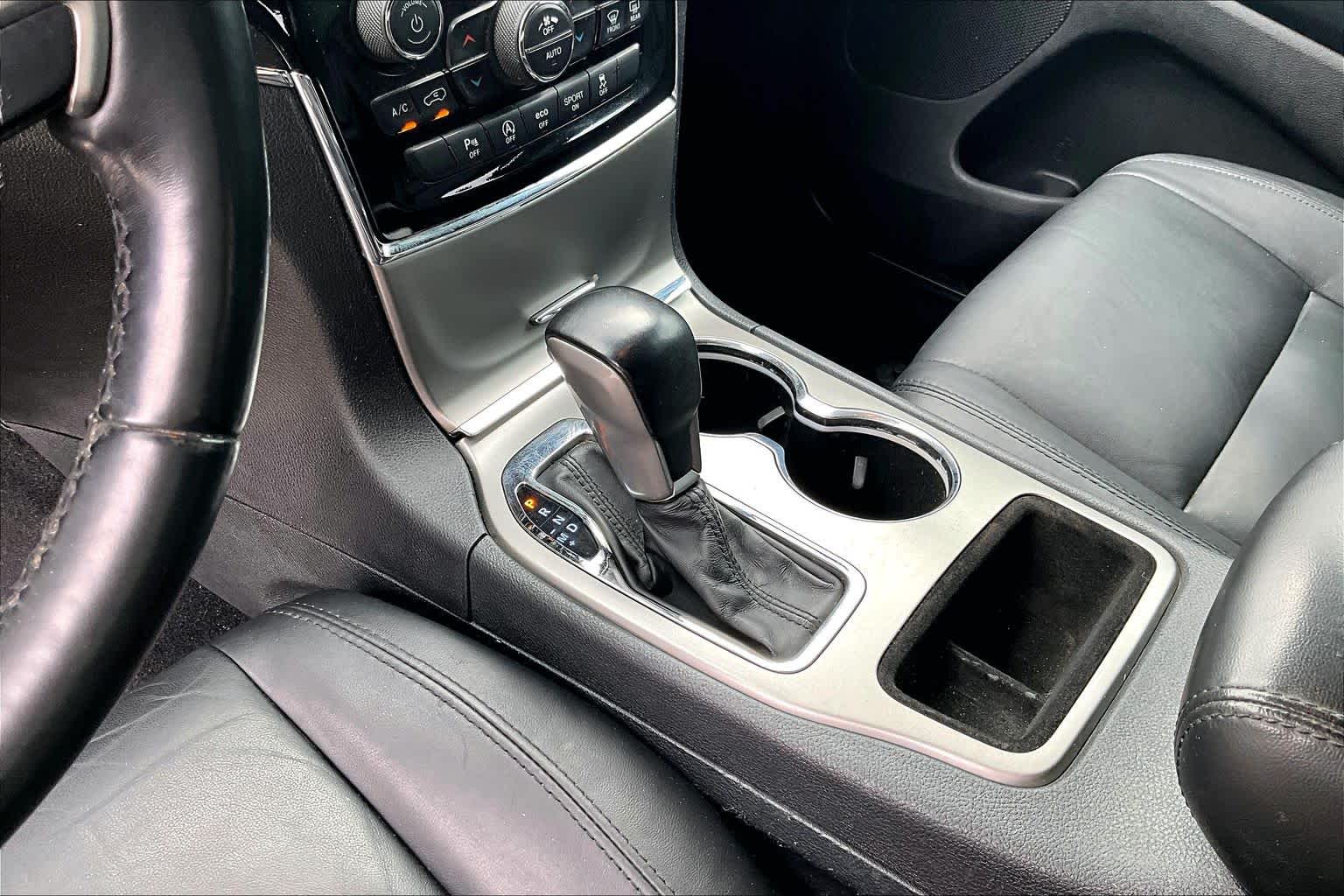 2019 Jeep Grand Cherokee photo 12 of 29