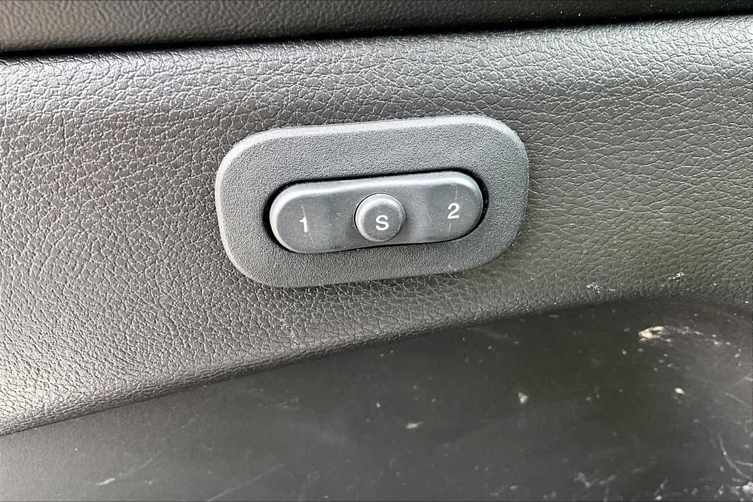 2019 Jeep Grand Cherokee photo 28 of 29