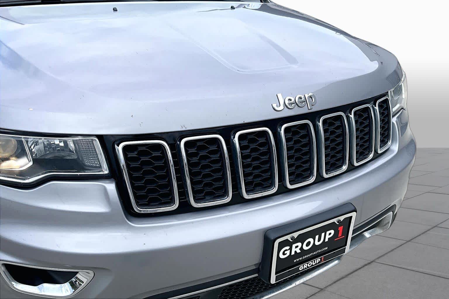 2019 Jeep Grand Cherokee photo 24 of 29