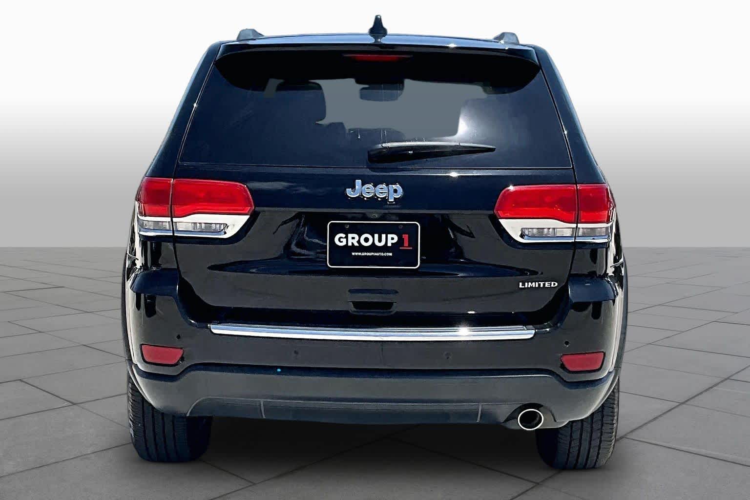 2017 Jeep Grand Cherokee Limited Diamond Black Crystal Pearlcoat at Mac Haik Ford