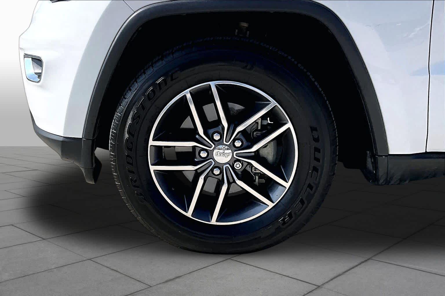 2018 Jeep Grand Cherokee Limited Bright White Clear Coat at Tomball Chrysler Dodge Jeep Ram