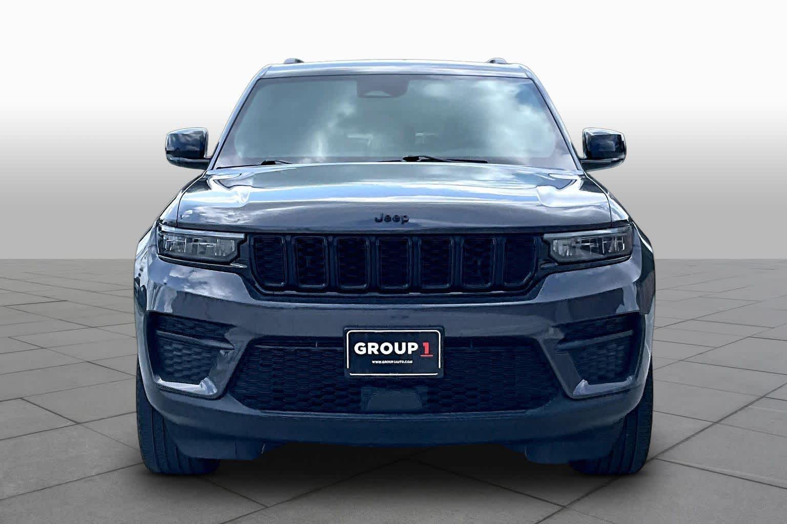 2023 Jeep Grand Cherokee Altitude Baltic Gray Metallic Clearcoat at HGreg Houston