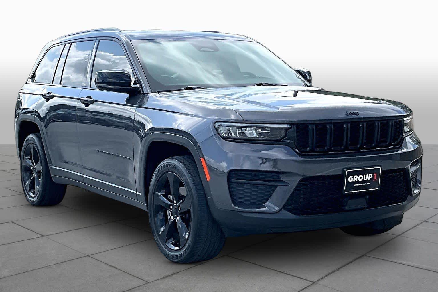 2023 Jeep Grand Cherokee Altitude Baltic Gray Metallic Clearcoat at HGreg Houston