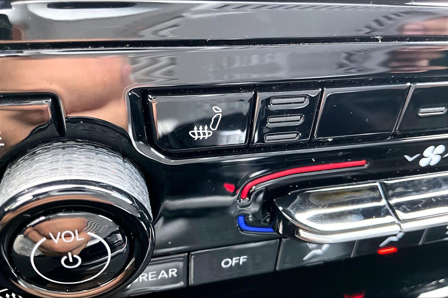 2023 Jeep Grand Cherokee Altitude Baltic Gray Metallic Clearcoat at HGreg Houston