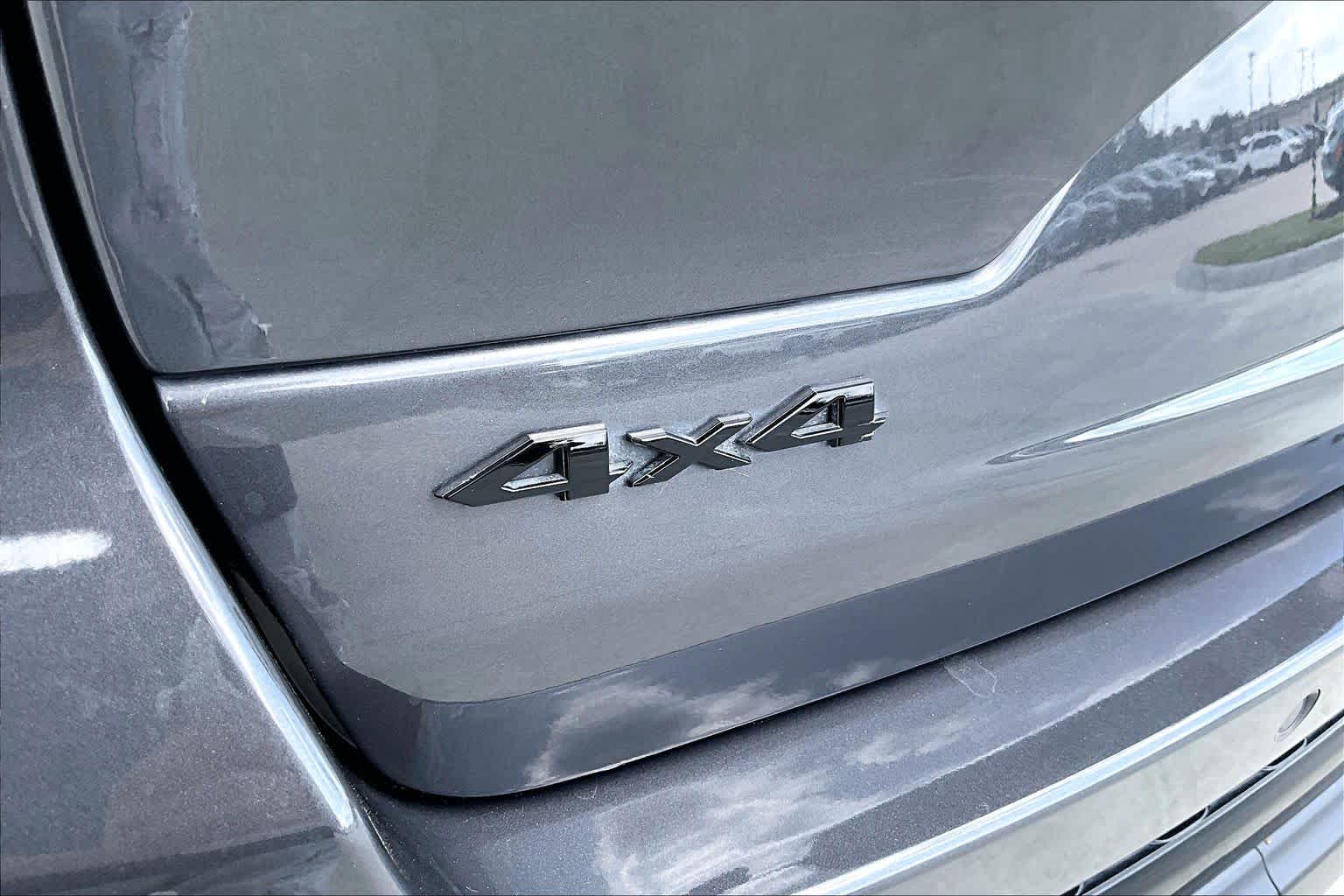 2023 Jeep Grand Cherokee Altitude Baltic Gray Metallic Clearcoat at HGreg Houston