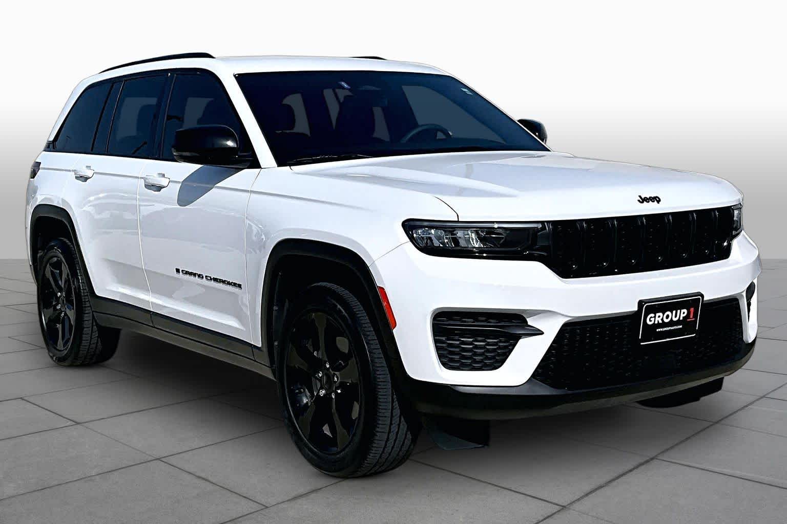 2023 Jeep Grand Cherokee Altitude Bright White Clearcoat at Tomball Chrysler Dodge Jeep Ram